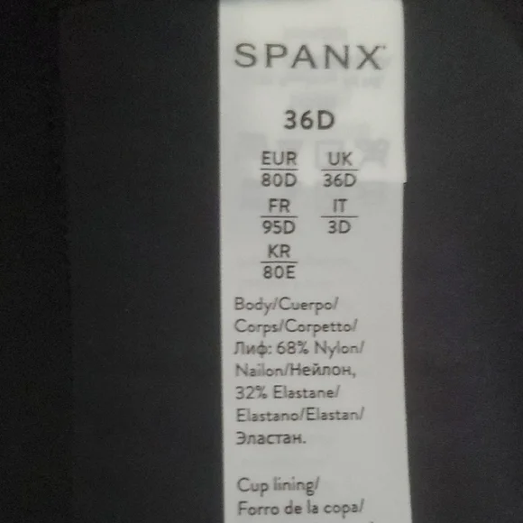 NWOT SPANX HIGH IMPACT SPORTS BRAIN VERY BLACK